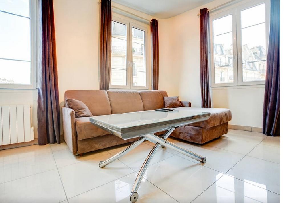 Apartment Notre Dame Bright Paris Room photo